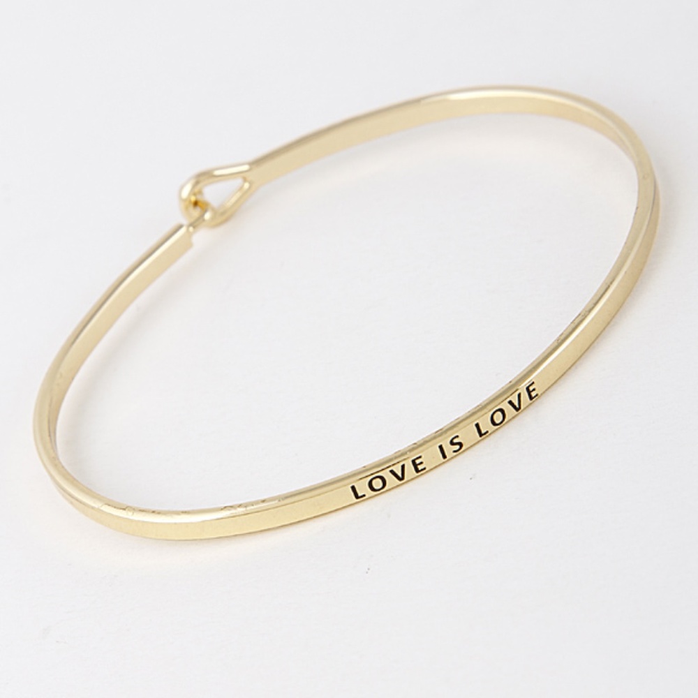 Love is Love bracelets. Pack 8 pcs